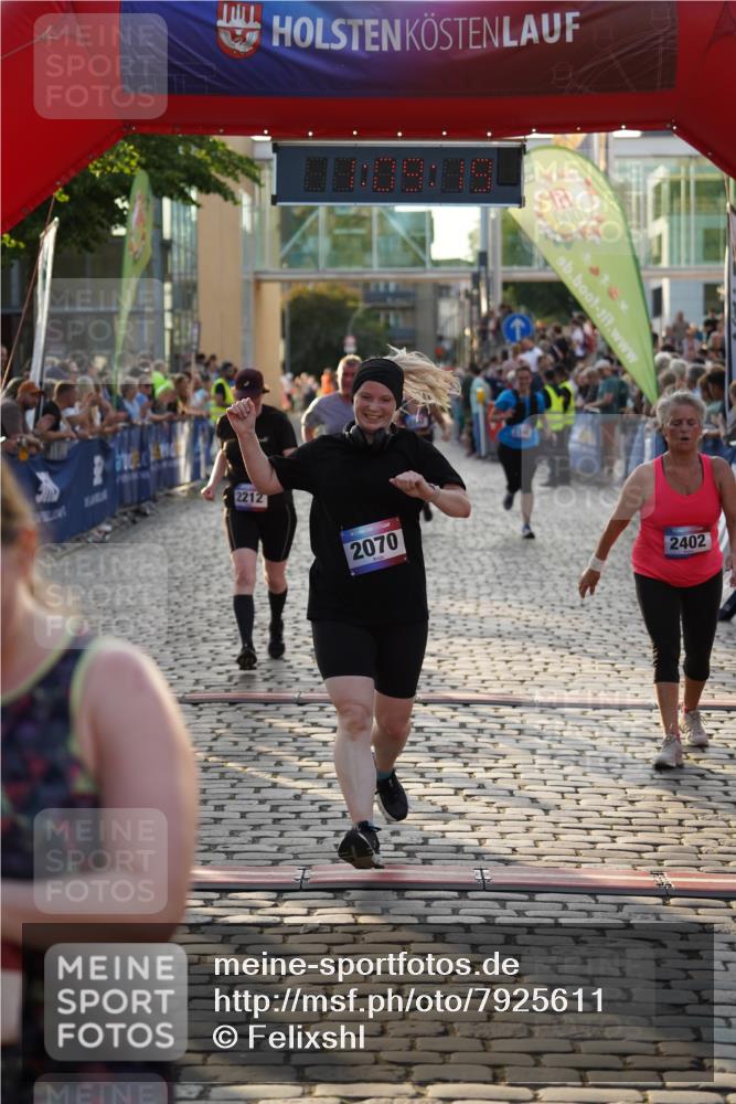 13.06.2025 - Holstenköstenlauf Felixshl http://msf.ph/oto/7925611 13.06.2025 20:09:18 Laufen 2070, 2212, 2240, 2242, 2402, 2805, 3176, 3179 meine-sportfotos.de