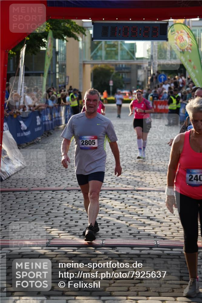 13.06.2025 - Holstenköstenlauf Felixshl http://msf.ph/oto/7925637 13.06.2025 20:09:22 Laufen 2212, 2240, 2242, 2805, 3176, 3179 meine-sportfotos.de