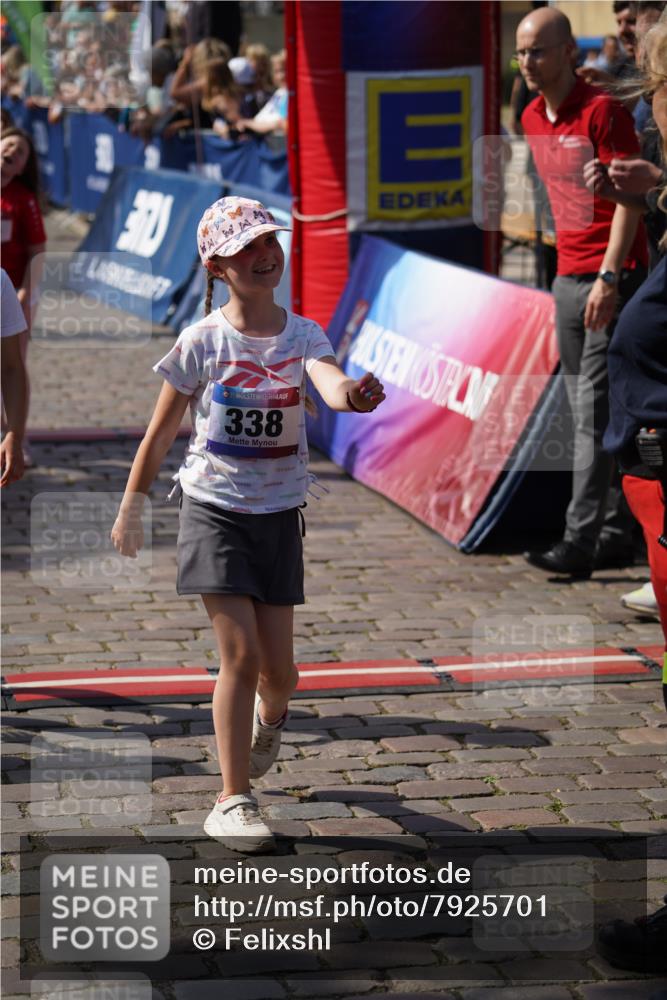 13.06.2025 - Holstenköstenlauf Felixshl http://msf.ph/oto/7925701 13.06.2025 16:25:06 Laufen 338, 346, 873, 1067, 1068, 1332 meine-sportfotos.de