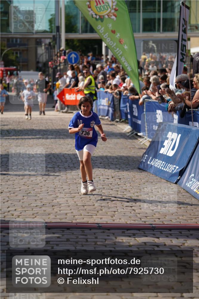 13.06.2025 - Holstenköstenlauf Felixshl http://msf.ph/oto/7925730 13.06.2025 16:25:18 Laufen 724, 736 meine-sportfotos.de