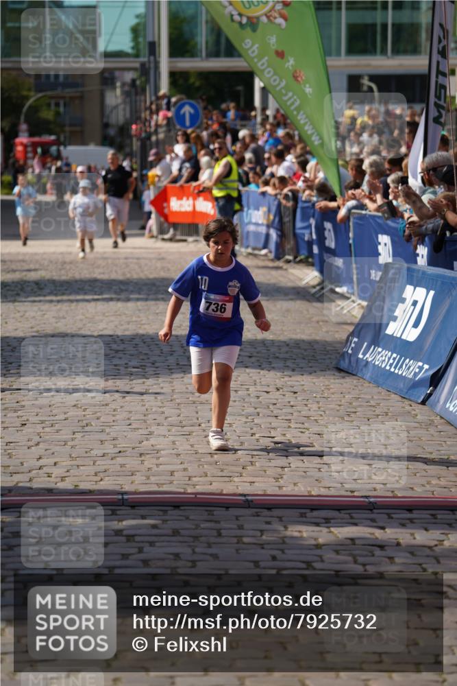 13.06.2025 - Holstenköstenlauf Felixshl http://msf.ph/oto/7925732 13.06.2025 16:25:18 Laufen 724, 736 meine-sportfotos.de