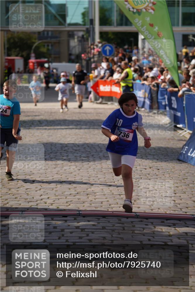 13.06.2025 - Holstenköstenlauf Felixshl http://msf.ph/oto/7925740 13.06.2025 16:25:19 Laufen 724, 736 meine-sportfotos.de