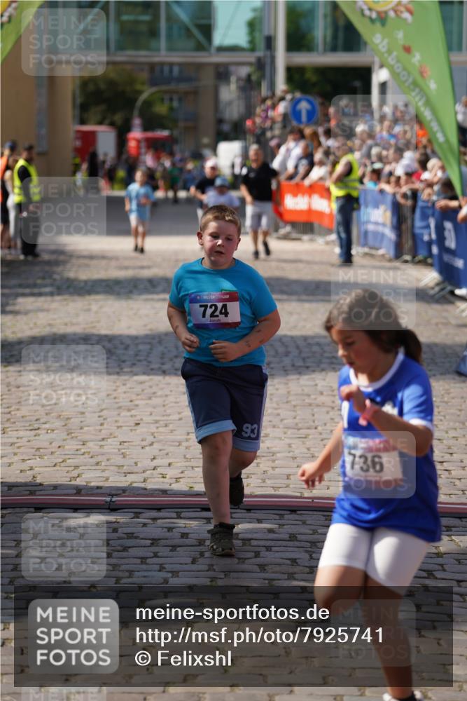 13.06.2025 - Holstenköstenlauf Felixshl http://msf.ph/oto/7925741 13.06.2025 16:25:21 Laufen 724, 736, 1002 meine-sportfotos.de