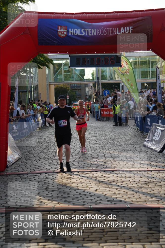13.06.2025 - Holstenköstenlauf Felixshl http://msf.ph/oto/7925742 13.06.2025 20:10:05 Laufen 2182, 3143 meine-sportfotos.de