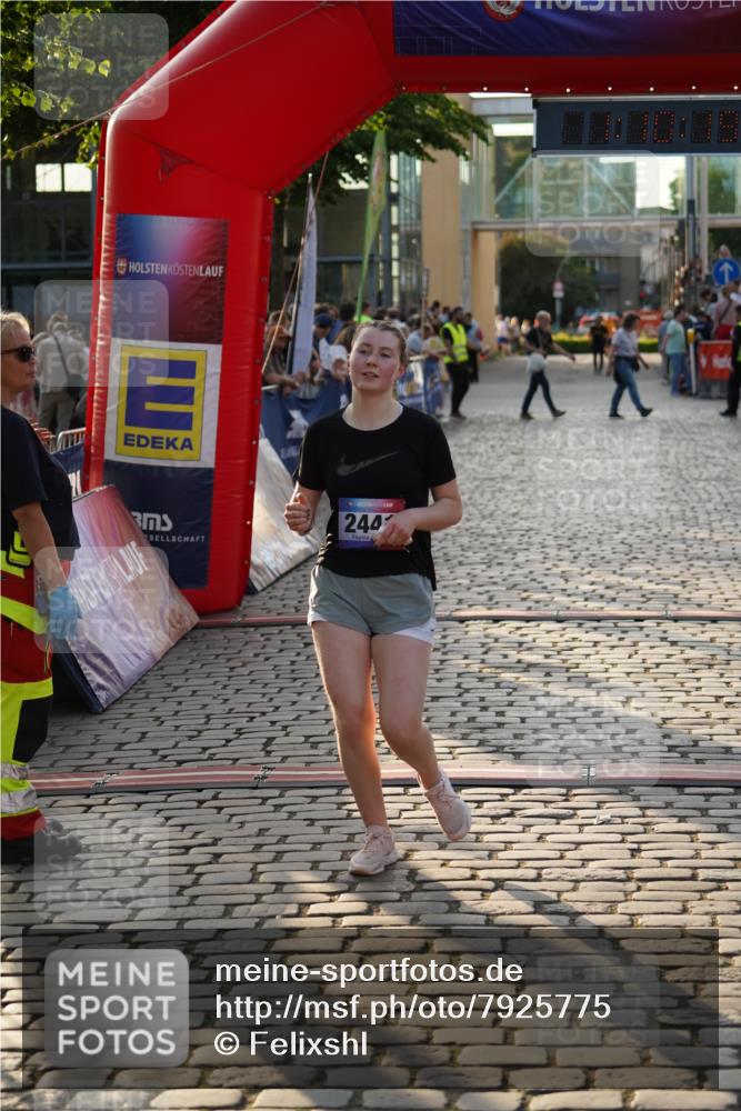 13.06.2025 - Holstenköstenlauf Felixshl http://msf.ph/oto/7925775 13.06.2025 20:10:18 Laufen 2441 meine-sportfotos.de
