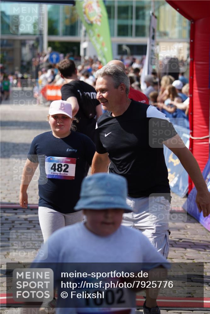 13.06.2025 - Holstenköstenlauf Felixshl http://msf.ph/oto/7925776 13.06.2025 16:25:34 Laufen 328, 482, 1339 meine-sportfotos.de