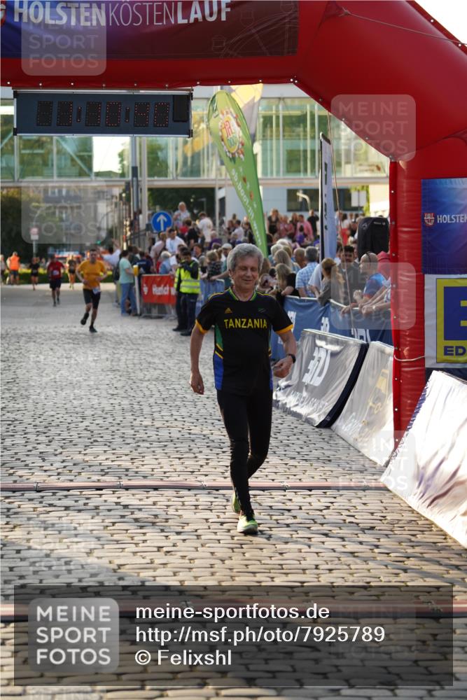 13.06.2025 - Holstenköstenlauf Felixshl http://msf.ph/oto/7925789 13.06.2025 20:10:39 Laufen 2145, 2516 meine-sportfotos.de