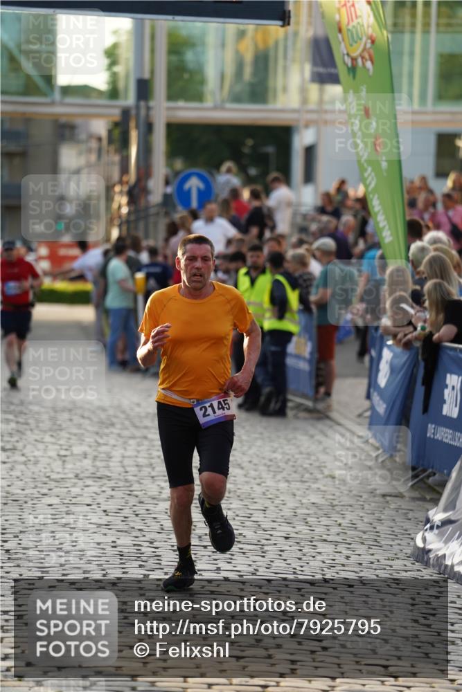 13.06.2025 - Holstenköstenlauf Felixshl http://msf.ph/oto/7925795 13.06.2025 20:10:45 Laufen 2145 meine-sportfotos.de