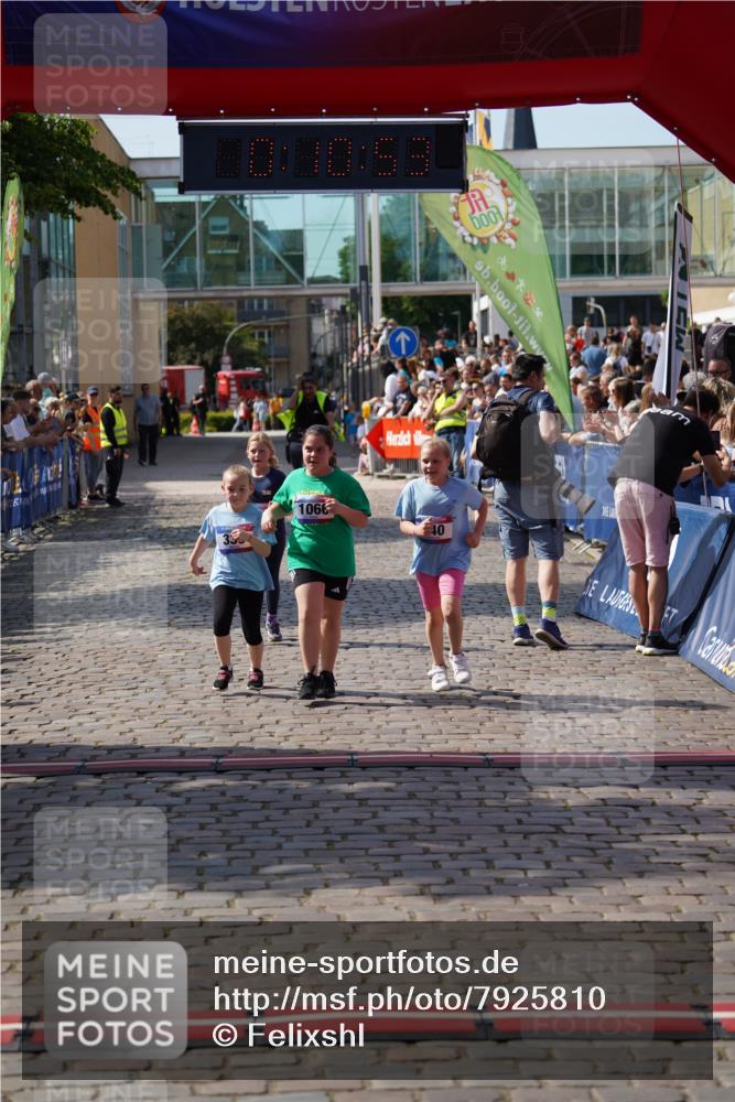 13.06.2025 - Holstenköstenlauf Felixshl http://msf.ph/oto/7925810 13.06.2025 16:25:54 Laufen 339, 340, 835, 1066, 1328 meine-sportfotos.de