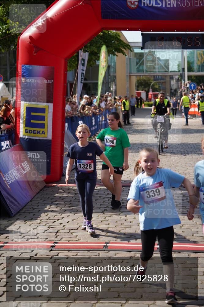 13.06.2025 - Holstenköstenlauf Felixshl http://msf.ph/oto/7925828 13.06.2025 16:25:57 Laufen 339, 340, 1066, 1328 meine-sportfotos.de