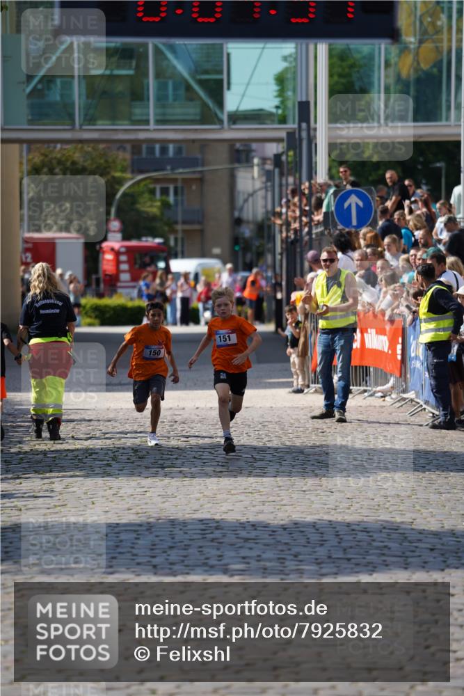 13.06.2025 - Holstenköstenlauf Felixshl http://msf.ph/oto/7925832 13.06.2025 16:35:05 Laufen 150, 151 meine-sportfotos.de