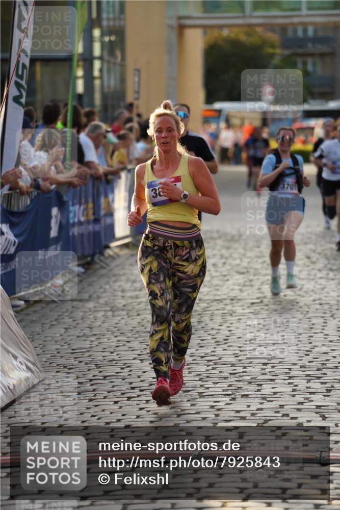 13.06.2025 - Holstenköstenlauf Felixshl http://msf.ph/oto/7925843 13.06.2025 20:11:27 Laufen 3701, 3702, 3815, 3941 meine-sportfotos.de