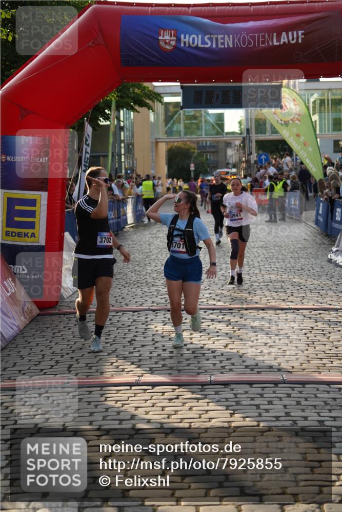 13.06.2025 - Holstenköstenlauf Felixshl http://msf.ph/oto/7925855 13.06.2025 20:11:32 Laufen 2366, 3701, 3702, 3941 meine-sportfotos.de