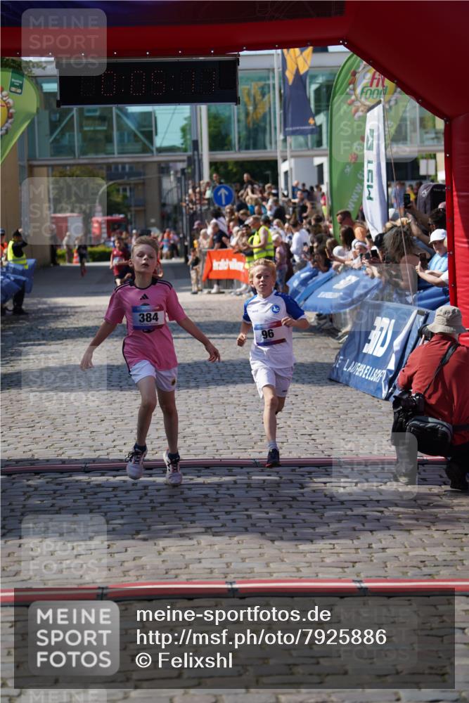 13.06.2025 - Holstenköstenlauf Felixshl http://msf.ph/oto/7925886 13.06.2025 16:35:25 Laufen 96, 384, 1091, 1125, 1417 meine-sportfotos.de