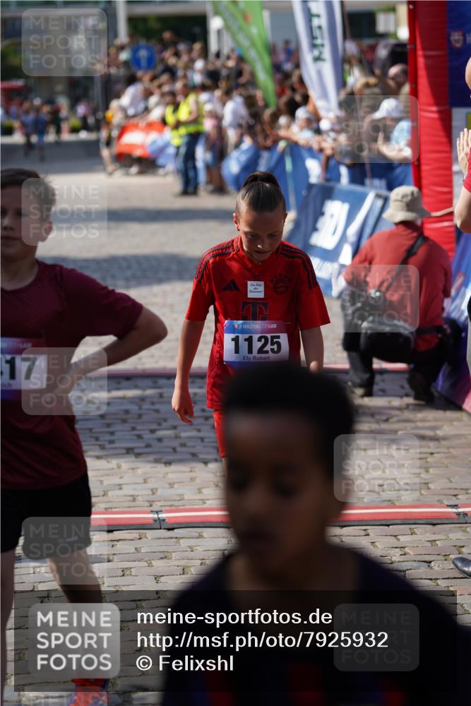 13.06.2025 - Holstenköstenlauf Felixshl http://msf.ph/oto/7925932 13.06.2025 16:35:36 Laufen 78, 1125 meine-sportfotos.de