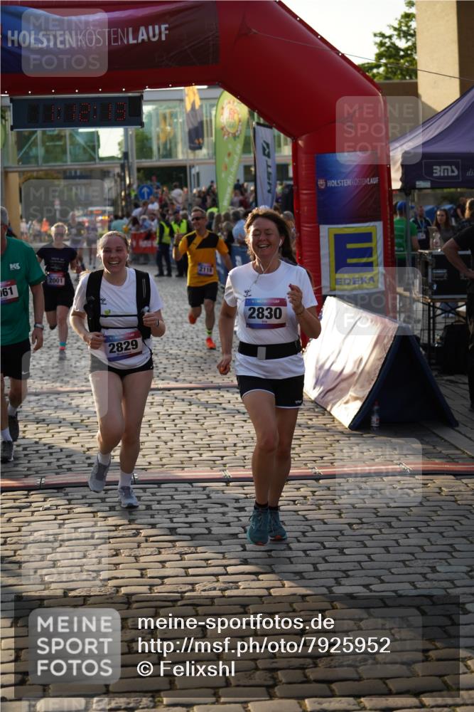 13.06.2025 - Holstenköstenlauf Felixshl http://msf.ph/oto/7925952 13.06.2025 20:12:12 Laufen 2001, 2119, 2271, 2829, 2830, 3061 meine-sportfotos.de