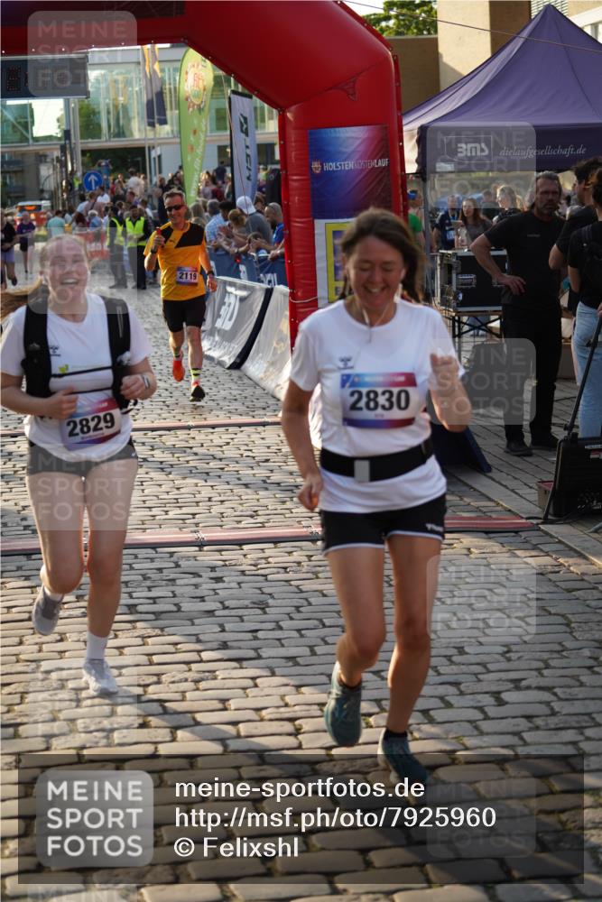 13.06.2025 - Holstenköstenlauf Felixshl http://msf.ph/oto/7925960 13.06.2025 20:12:13 Laufen 2001, 2119, 2271, 2829, 2830, 3061 meine-sportfotos.de