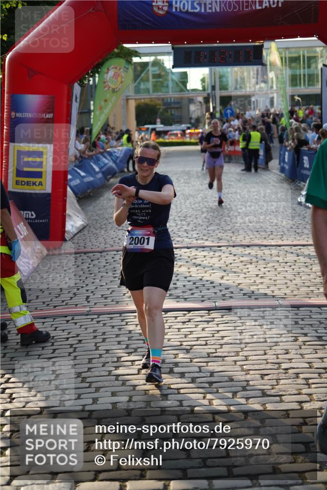 13.06.2025 - Holstenköstenlauf Felixshl http://msf.ph/oto/7925970 13.06.2025 20:12:16 Laufen 2001, 2119, 2271, 2726 meine-sportfotos.de