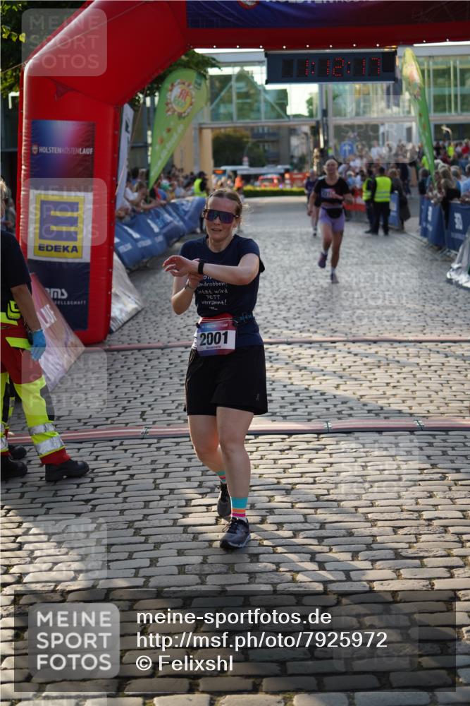 13.06.2025 - Holstenköstenlauf Felixshl http://msf.ph/oto/7925972 13.06.2025 20:12:16 Laufen 2001, 2119, 2271, 2726 meine-sportfotos.de