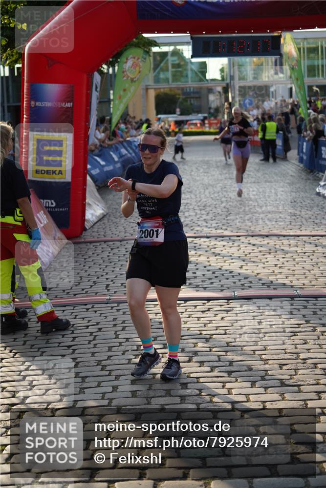 13.06.2025 - Holstenköstenlauf Felixshl http://msf.ph/oto/7925974 13.06.2025 20:12:16 Laufen 2001, 2119, 2271, 2726 meine-sportfotos.de