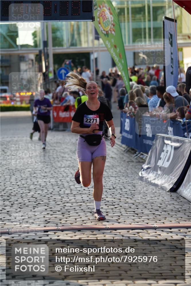 13.06.2025 - Holstenköstenlauf Felixshl http://msf.ph/oto/7925976 13.06.2025 20:12:18 Laufen 2271, 2726 meine-sportfotos.de