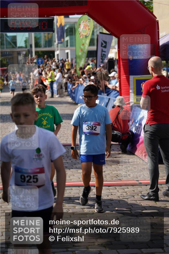 13.06.2025 - Holstenköstenlauf Felixshl http://msf.ph/oto/7925989 13.06.2025 16:35:54 Laufen 82, 147, 235, 383, 392, 653, 792, 1095, 1429 meine-sportfotos.de
