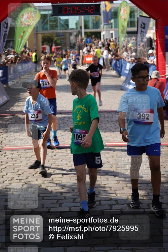 13.06.2025 - Holstenköstenlauf Felixshl http://msf.ph/oto/7925995 13.06.2025 16:35:56 Laufen 82, 147, 235, 383, 518, 653, 792, 1095, 1429 meine-sportfotos.de