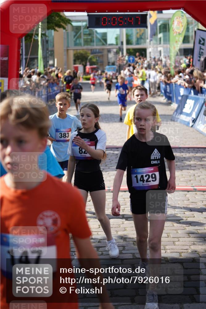 13.06.2025 - Holstenköstenlauf Felixshl http://msf.ph/oto/7926016 13.06.2025 16:36:01 Laufen 82, 378, 383, 518, 525, 653, 770, 792, 1130, 1815 meine-sportfotos.de