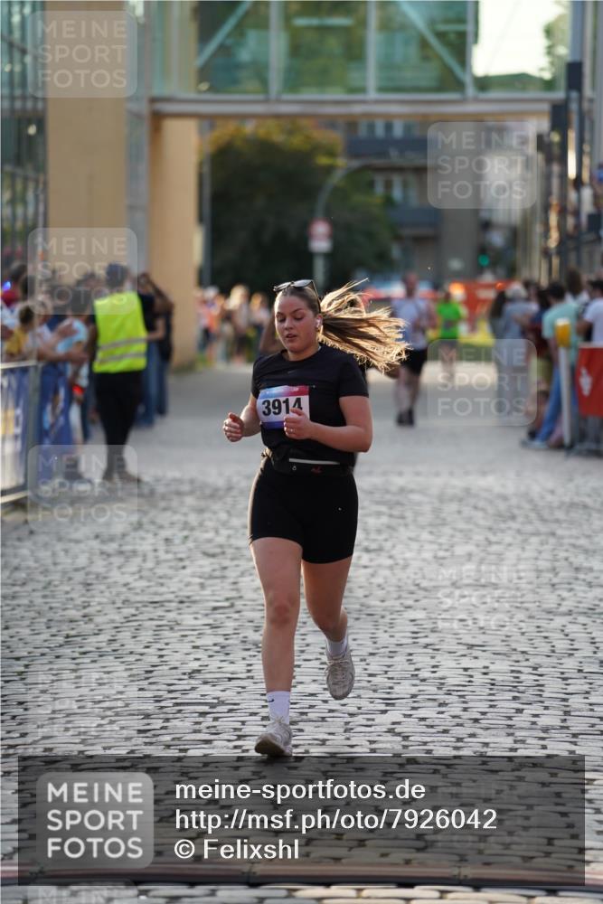 13.06.2025 - Holstenköstenlauf Felixshl http://msf.ph/oto/7926042 13.06.2025 20:13:02 Laufen 2093, 2825, 3914 meine-sportfotos.de