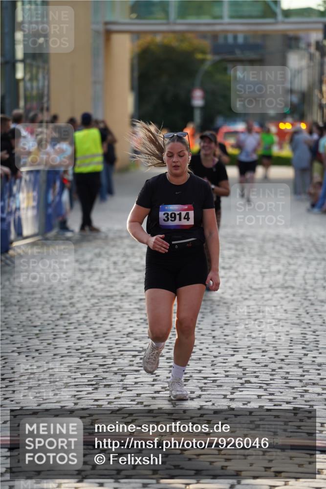 13.06.2025 - Holstenköstenlauf Felixshl http://msf.ph/oto/7926046 13.06.2025 20:13:03 Laufen 2825, 3914 meine-sportfotos.de