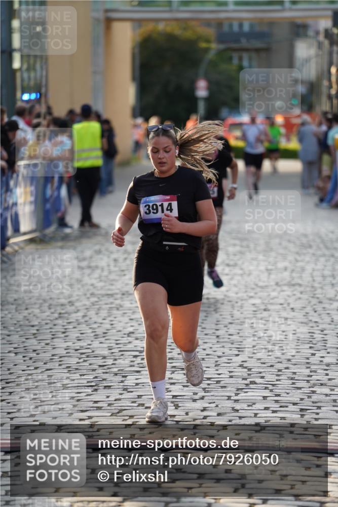 13.06.2025 - Holstenköstenlauf Felixshl http://msf.ph/oto/7926050 13.06.2025 20:13:03 Laufen 2825, 3914 meine-sportfotos.de
