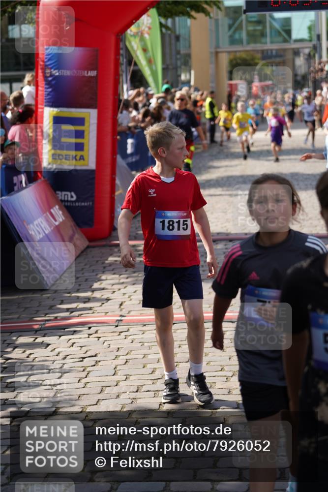 13.06.2025 - Holstenköstenlauf Felixshl http://msf.ph/oto/7926052 13.06.2025 16:36:12 Laufen 94, 233, 382, 515, 520, 631, 646, 654, 898, 911, 1128, 1130, 1815, 1868 meine-sportfotos.de