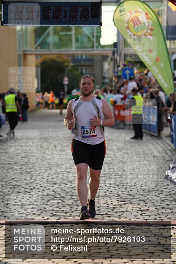 13.06.2025 - Holstenköstenlauf Felixshl http://msf.ph/oto/7926103 13.06.2025 20:13:19 Laufen 2088 meine-sportfotos.de