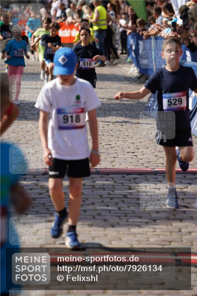 13.06.2025 - Holstenköstenlauf Felixshl http://msf.ph/oto/7926134 13.06.2025 16:36:32 Laufen 77, 389, 499, 510, 521, 528, 529, 635, 644, 764, 765, 775, 918, 920, 1011, 1017, 1132, 1236, 1269, 1358, 1405 meine-sportfotos.de
