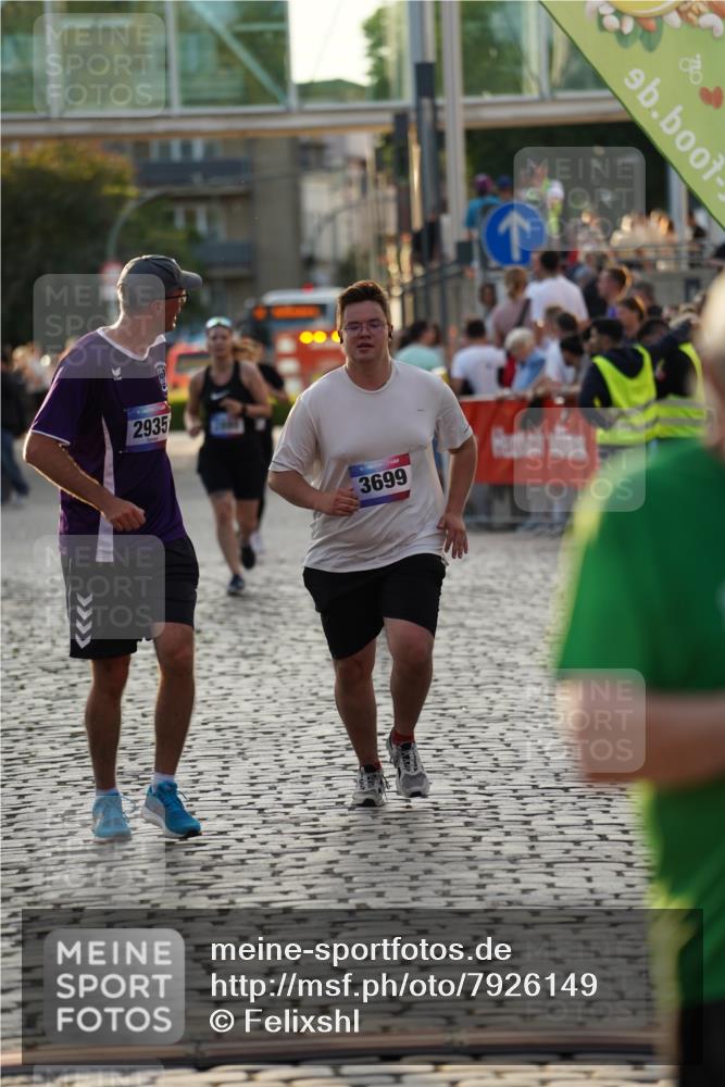 13.06.2025 - Holstenköstenlauf Felixshl http://msf.ph/oto/7926149 13.06.2025 20:13:37 Laufen 2880, 2935, 3250, 3699 meine-sportfotos.de