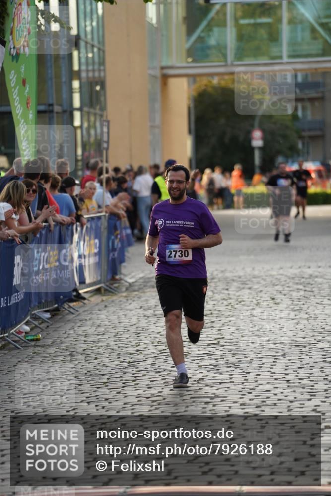 13.06.2025 - Holstenköstenlauf Felixshl http://msf.ph/oto/7926188 13.06.2025 20:14:06 Laufen 2397, 2730 meine-sportfotos.de