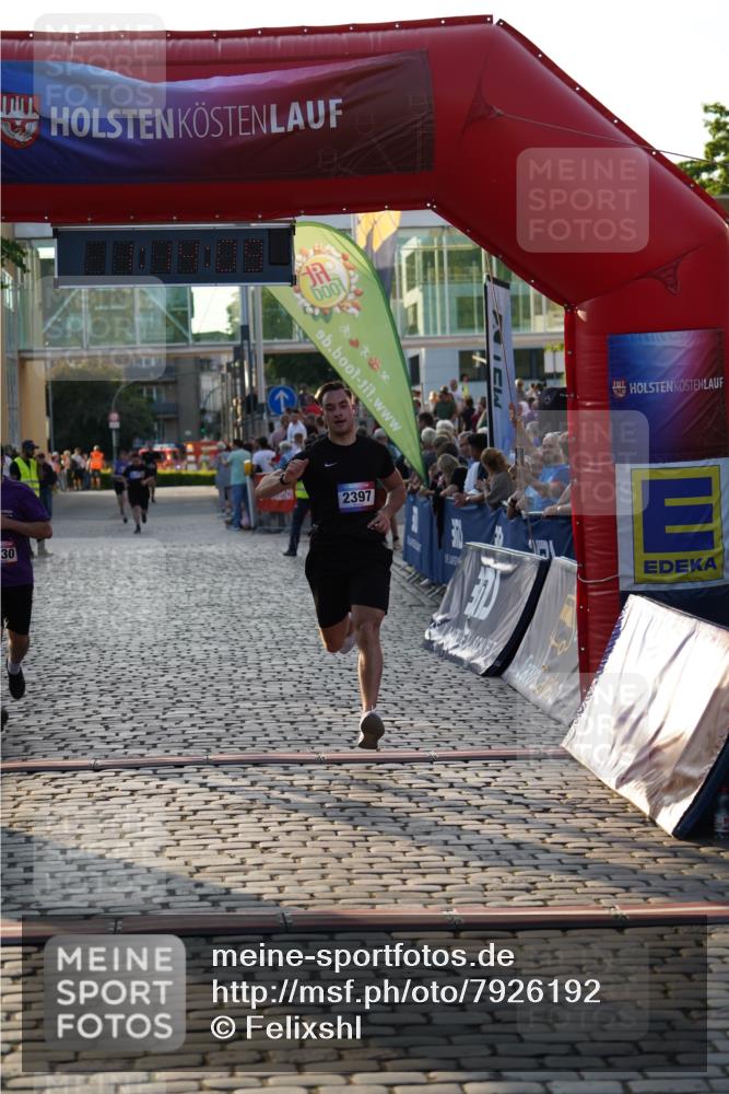 13.06.2025 - Holstenköstenlauf Felixshl http://msf.ph/oto/7926192 13.06.2025 20:14:08 Laufen 2397, 2730 meine-sportfotos.de