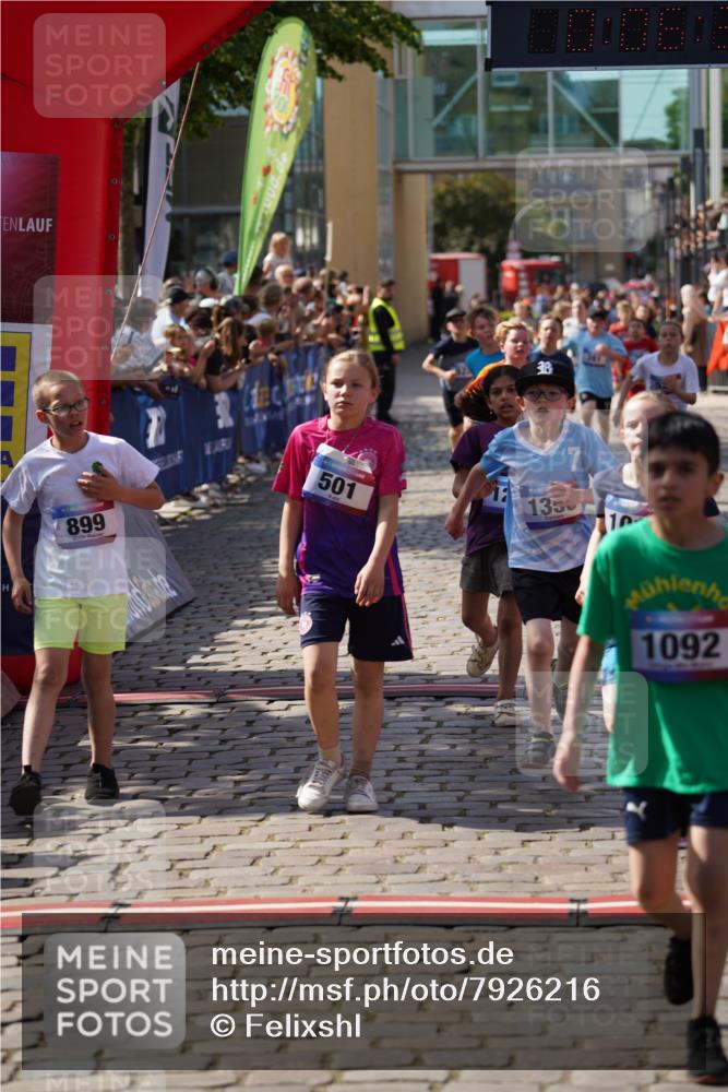 13.06.2025 - Holstenköstenlauf Felixshl http://msf.ph/oto/7926216 13.06.2025 16:36:50 Laufen 21, 58, 61, 154, 381, 501, 517, 522, 523, 632, 777, 789, 793, 899, 1015, 1131, 1238, 1349, 1353 meine-sportfotos.de