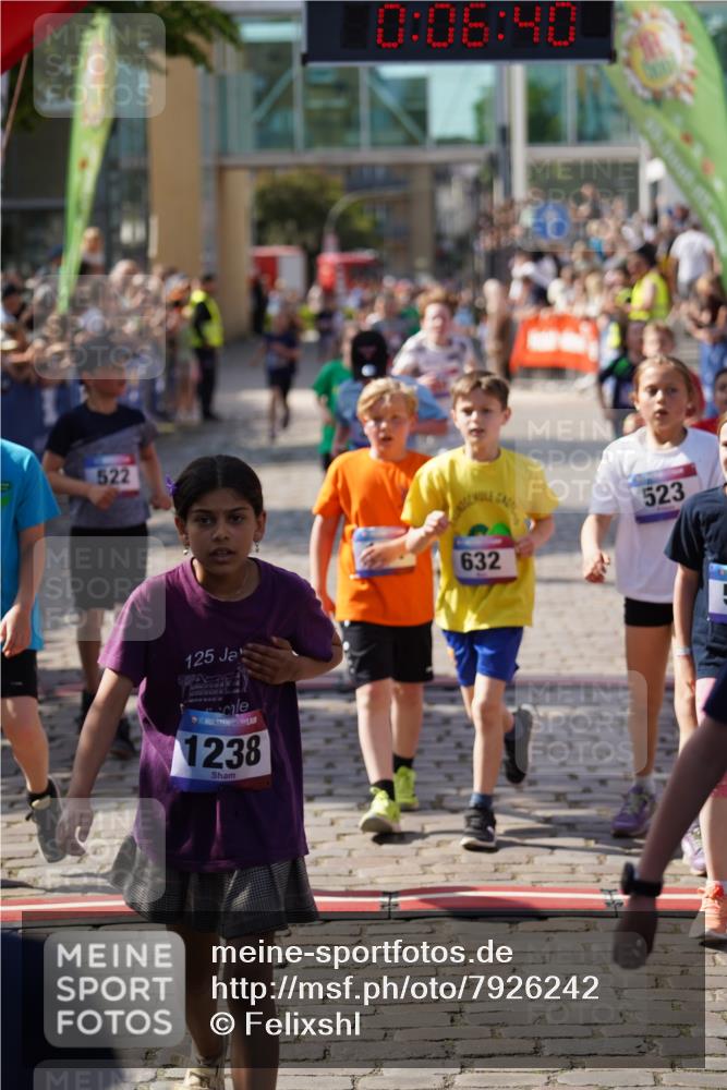 13.06.2025 - Holstenköstenlauf Felixshl http://msf.ph/oto/7926242 13.06.2025 16:36:55 Laufen 21, 25, 58, 61, 154, 380, 381, 522, 523, 632, 777, 789, 793, 1026, 1131, 1247, 1273 meine-sportfotos.de