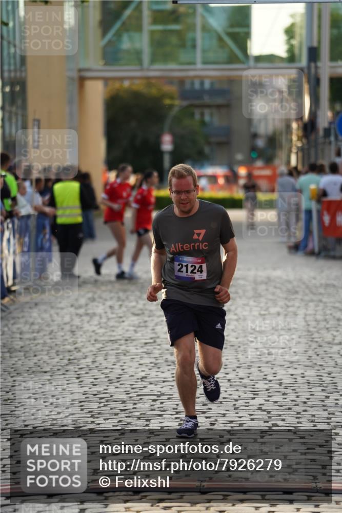 13.06.2025 - Holstenköstenlauf Felixshl http://msf.ph/oto/7926279 13.06.2025 20:14:43 Laufen 2124 meine-sportfotos.de