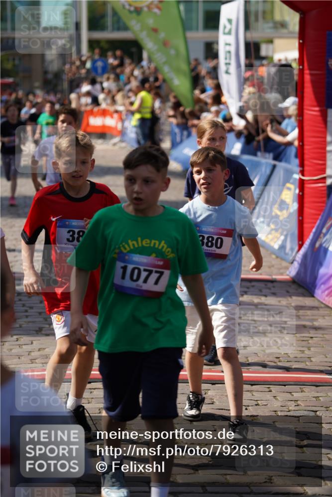 13.06.2025 - Holstenköstenlauf Felixshl http://msf.ph/oto/7926313 13.06.2025 16:37:07 Laufen 148, 375, 380, 386, 508, 511, 906, 908, 917, 1019, 1077, 1079, 1270 meine-sportfotos.de