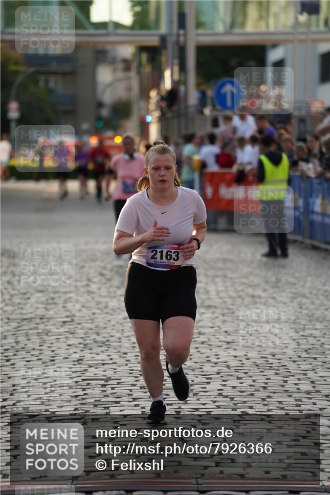 13.06.2025 - Holstenköstenlauf Felixshl http://msf.ph/oto/7926366 13.06.2025 20:16:20 Laufen 2076, 2163 meine-sportfotos.de