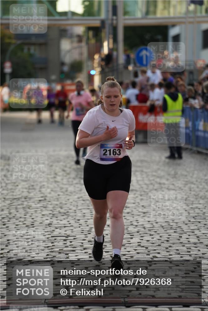 13.06.2025 - Holstenköstenlauf Felixshl http://msf.ph/oto/7926368 13.06.2025 20:16:20 Laufen 2076, 2163 meine-sportfotos.de