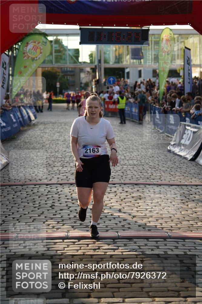 13.06.2025 - Holstenköstenlauf Felixshl http://msf.ph/oto/7926372 13.06.2025 20:16:23 Laufen 2076, 2163 meine-sportfotos.de