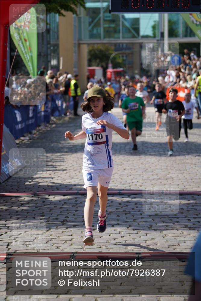 13.06.2025 - Holstenköstenlauf Felixshl http://msf.ph/oto/7926387 13.06.2025 16:37:24 Laufen 1, 369, 506, 512, 647, 649, 657, 787, 796, 923, 1098, 1129, 1170, 1272, 1274, 1821, 1930 meine-sportfotos.de