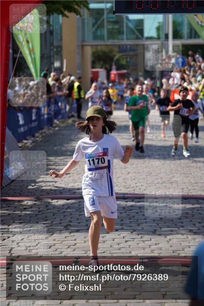 13.06.2025 - Holstenköstenlauf Felixshl http://msf.ph/oto/7926389 13.06.2025 16:37:24 Laufen 1, 369, 506, 512, 647, 649, 657, 787, 796, 923, 1098, 1129, 1170, 1272, 1274, 1821, 1930 meine-sportfotos.de