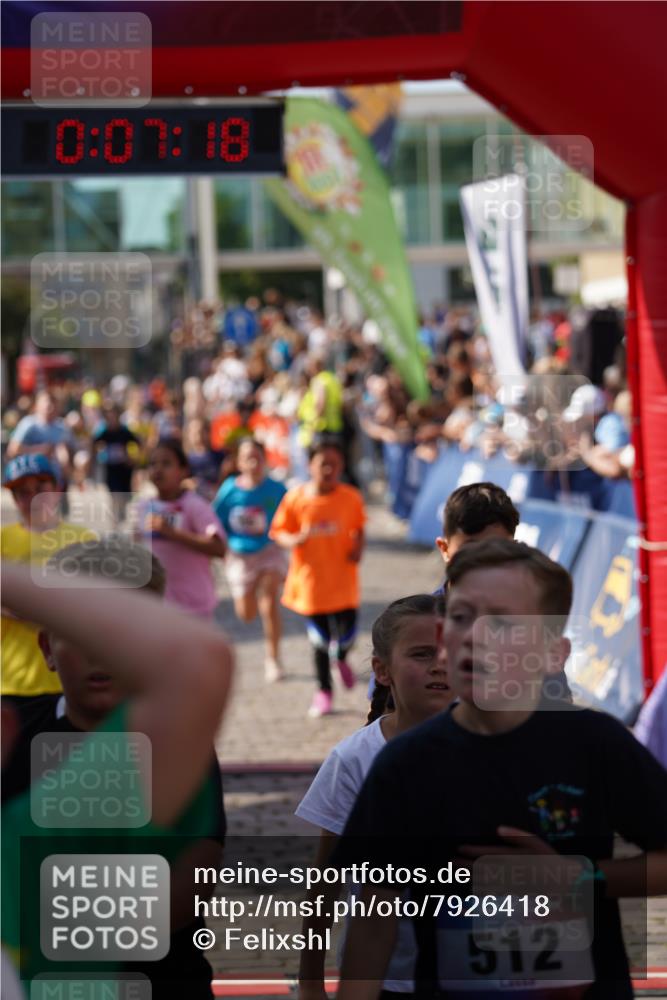 13.06.2025 - Holstenköstenlauf Felixshl http://msf.ph/oto/7926418 13.06.2025 16:37:32 Laufen 1, 149, 390, 504, 506, 512, 532, 649, 656, 767, 787, 795, 900, 901, 923, 1012, 1021, 1080, 1090, 1101, 1271, 1272, 1821, 1930 meine-sportfotos.de