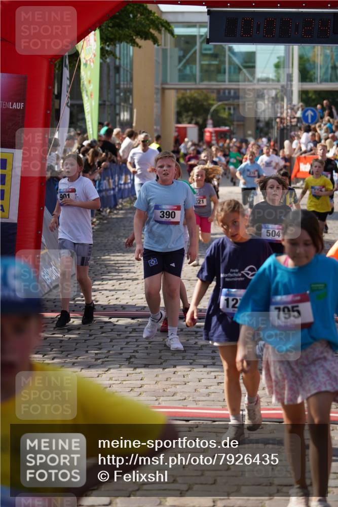 13.06.2025 - Holstenköstenlauf Felixshl http://msf.ph/oto/7926435 13.06.2025 16:37:38 Laufen 116, 132, 149, 236, 238, 370, 390, 504, 532, 640, 645, 656, 759, 762, 767, 776, 795, 900, 901, 905, 1012, 1021, 1022, 1080, 1090, 1101, 1271, 1862 meine-sportfotos.de