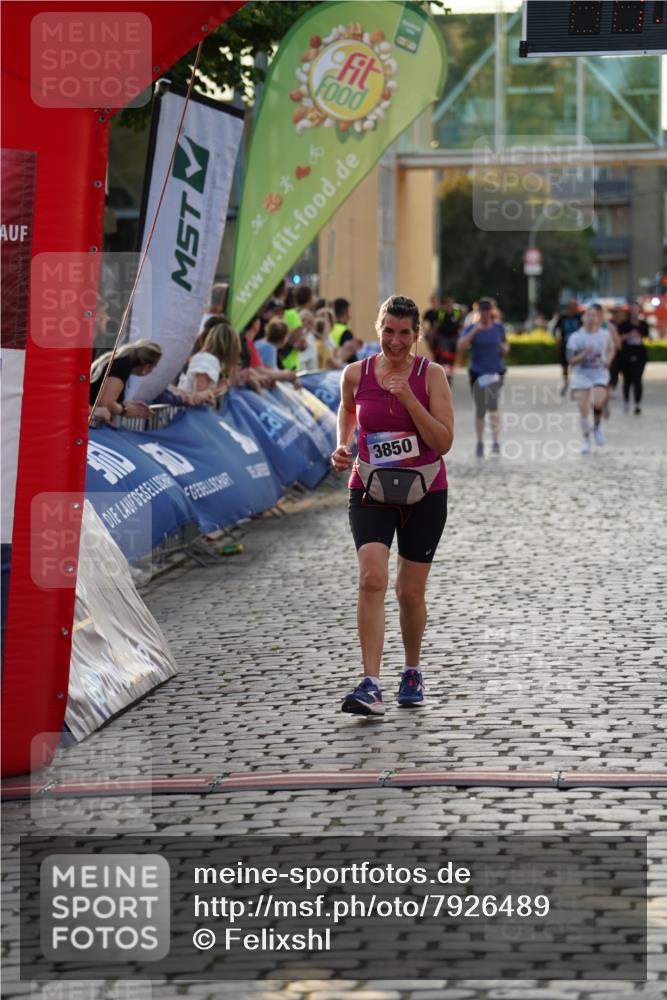 13.06.2025 - Holstenköstenlauf Felixshl http://msf.ph/oto/7926489 13.06.2025 20:18:01 Laufen 3850 meine-sportfotos.de