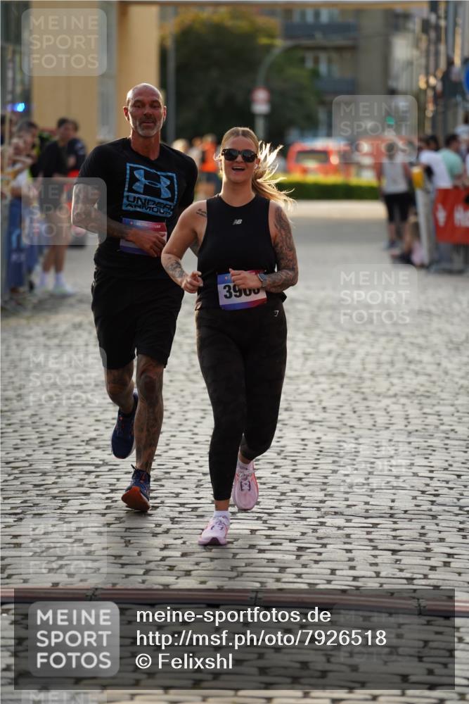 13.06.2025 - Holstenköstenlauf Felixshl http://msf.ph/oto/7926518 13.06.2025 20:18:18 Laufen 2080, 2479, 3906 meine-sportfotos.de